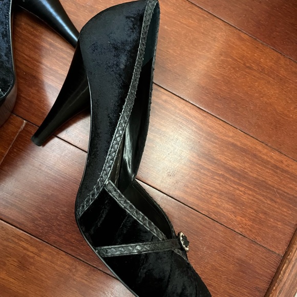 Beautiful and elegant shoes. - Picture 9 of 15